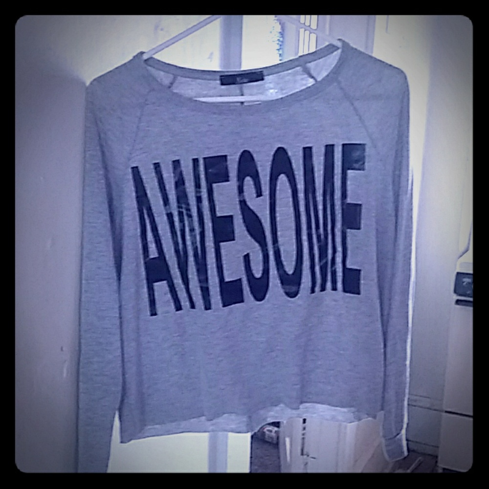 Nicole long sleeved t